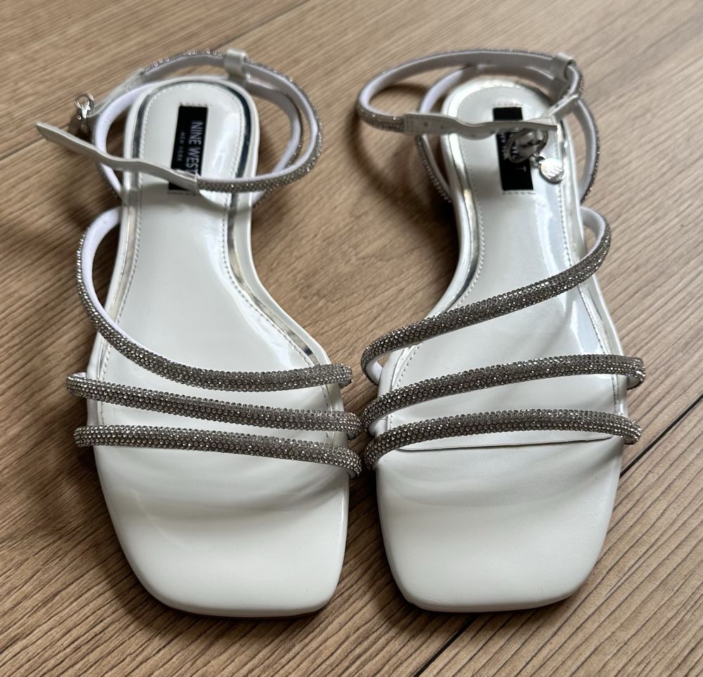 Buty samdały białe do ślubu 38 NINE WEST WFA2766-1