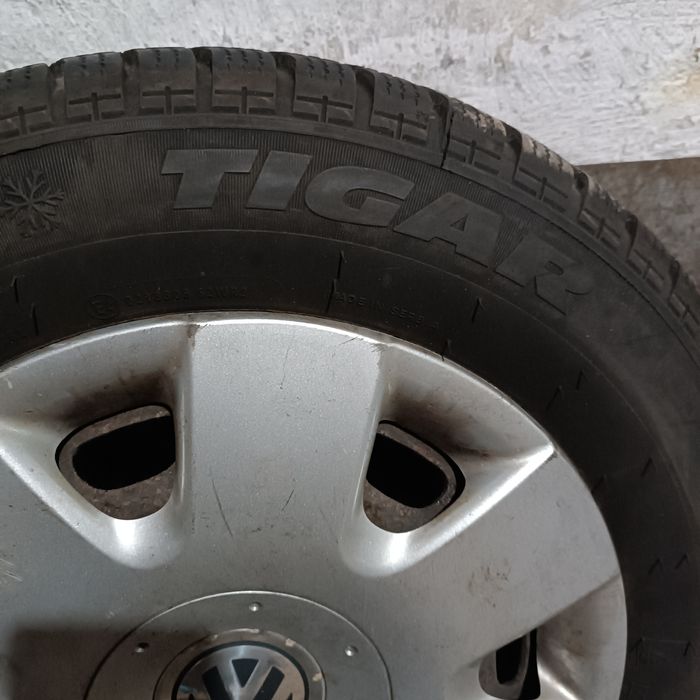 Opony zimowe 175/70 R14 całe koła