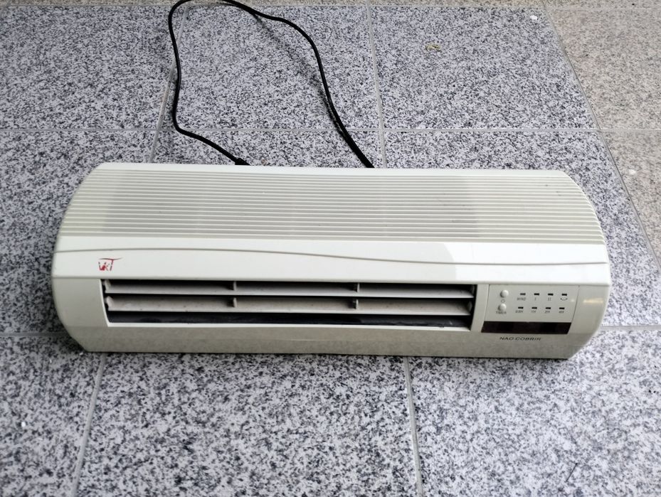 Vendo Aquecedor de Parede