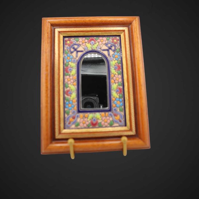 Lustro na ceramice  w brązowej ramie drewnianej b51/112957