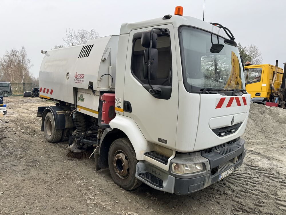 Zamiatarka Renault Midlum 220dci polewaczka brodway