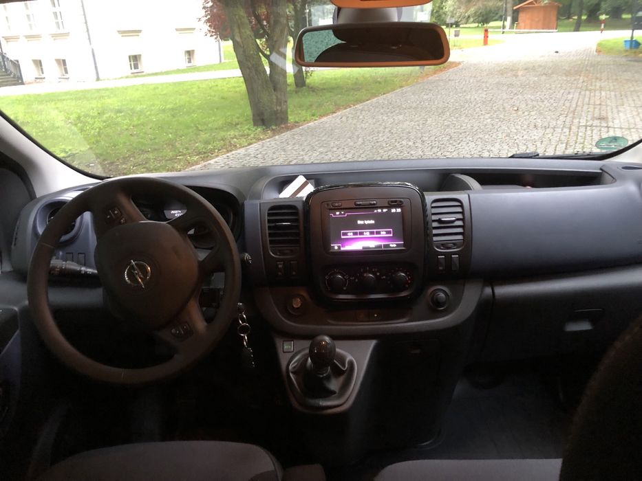 Opel Vivaro  B Long 9 osobowy salon Polska