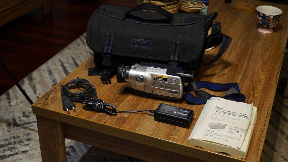 Kamera Sony HI8 Sony CCD-TRV218E VIDEO8 Super NightShot Retro Sprawna