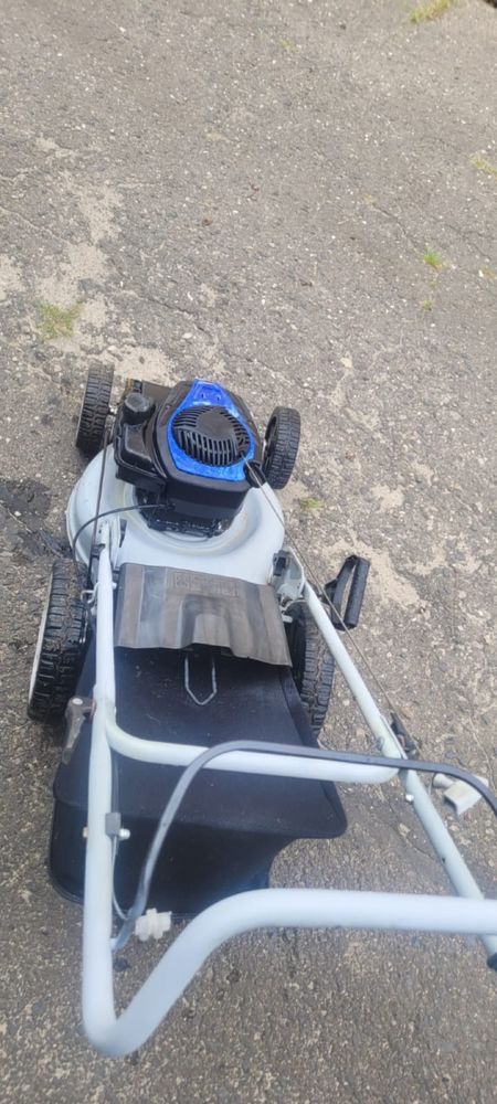 Kosiarka spalinowa silnik Briggs & Stratton bez napędu