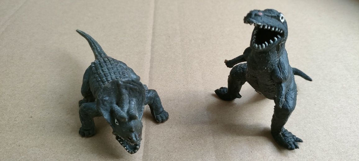 Dinozaury Zabawki PRL - Triceratops i Tyranozaur