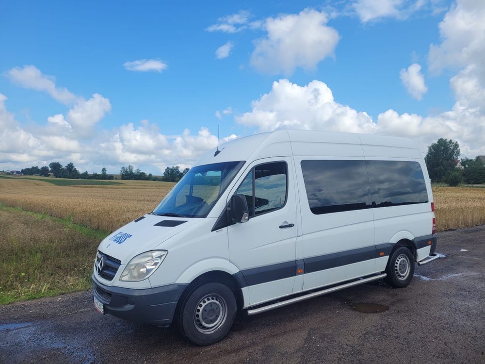 Wynajem, wypozyczenie, transport 9 osobowy
