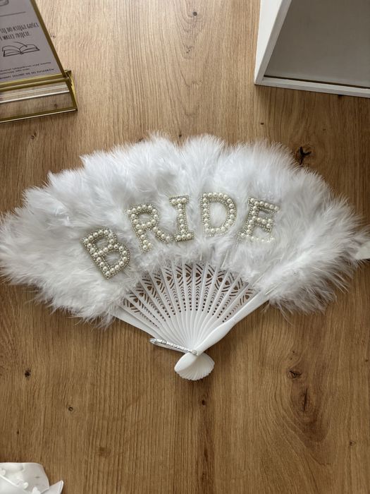 Zestaw ślubny: pudełko na koperty, obrączki, wieszaki, rejestracja