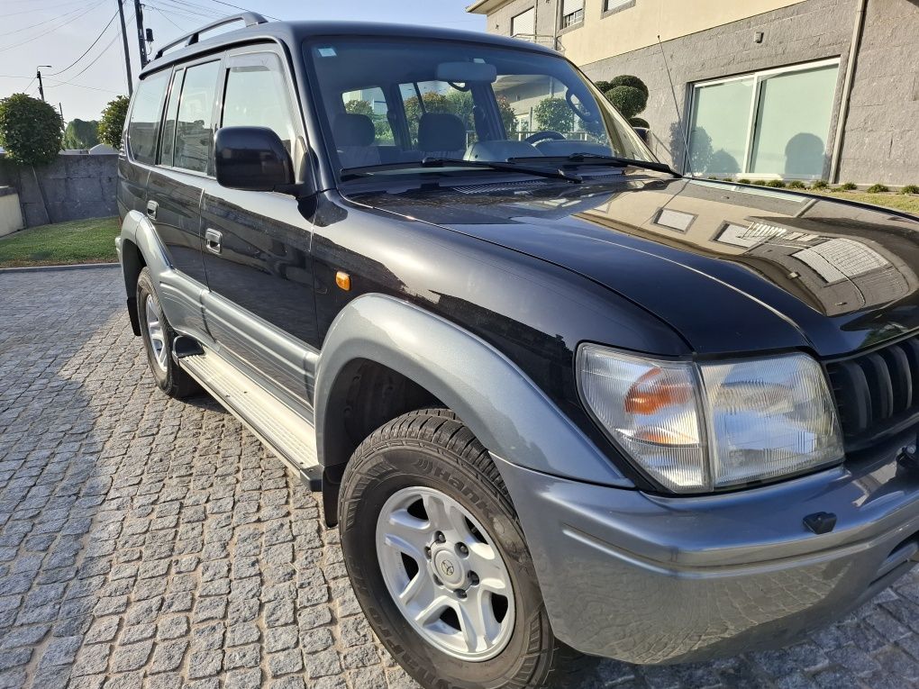Toyota land cruiser