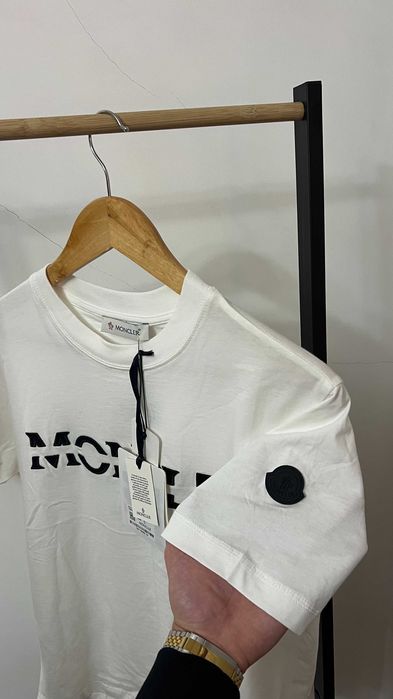 Tshirt Prada Branca - Tamanho S