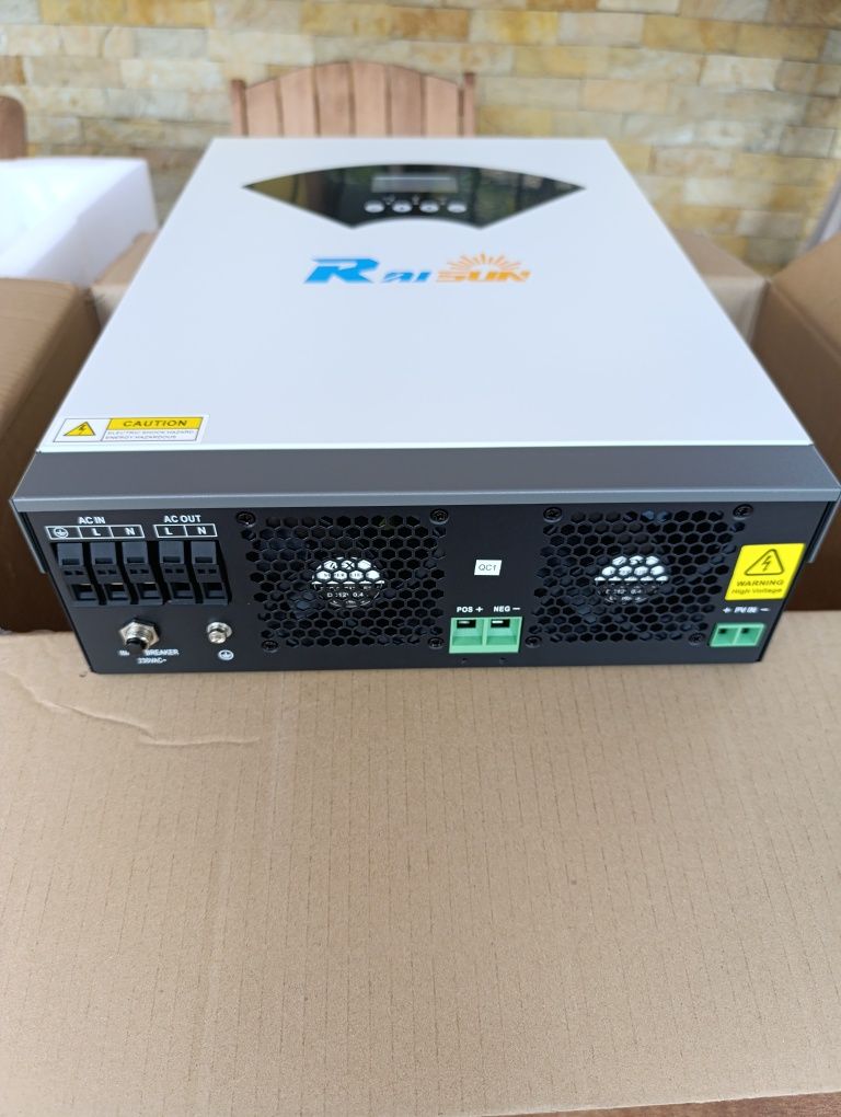 Гібридні інвертори 5.5kw 48v : RAISUN RSI41 5500W / JSDSolar J5500 HPC