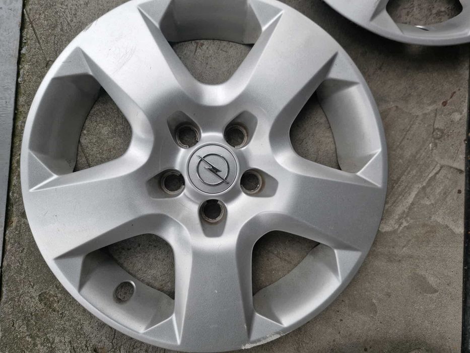 Продам автомобільні ковпаки