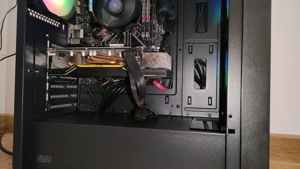 PC RGB gry R5 1600AF 6/12 DDR4 16GB RX5600XT 6GB 600W 1,25TB W11 WiFi