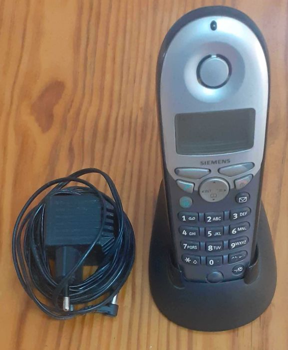 Telefone fixo s/fios Siemens c/carregador incluído
