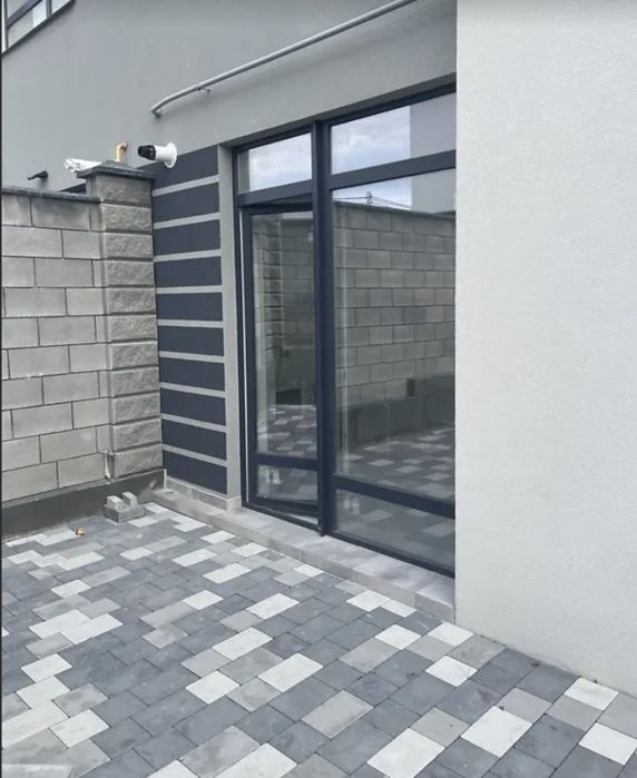 Продаж будинку на Макарова!