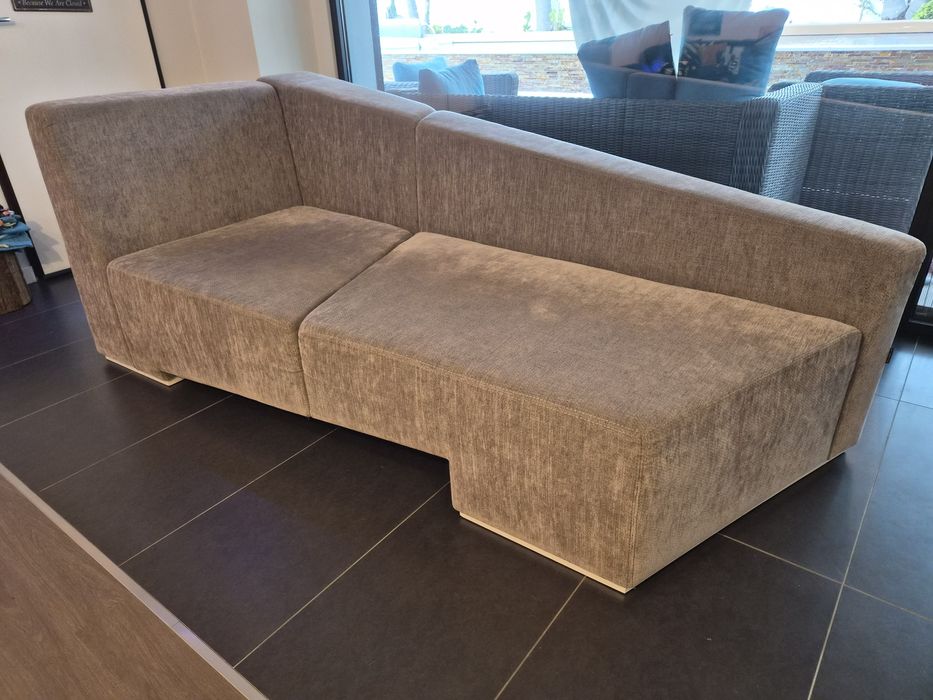 Sofá Laskasas disforme L.240