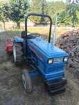 Trator agrícola hinomoto