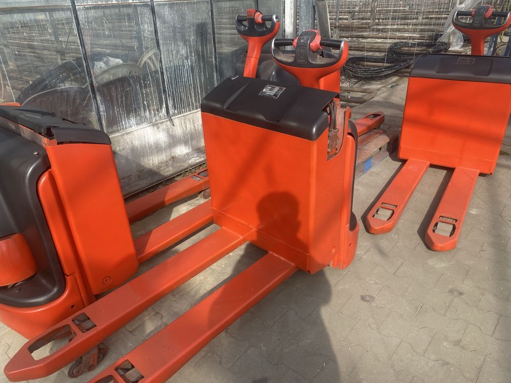 Paleciak elektryczny  Linde T16 T18 T20