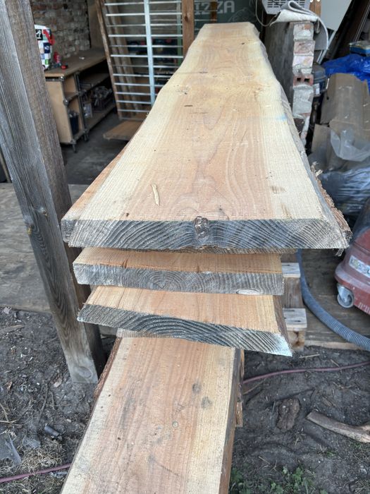 Lite drewno na stoly