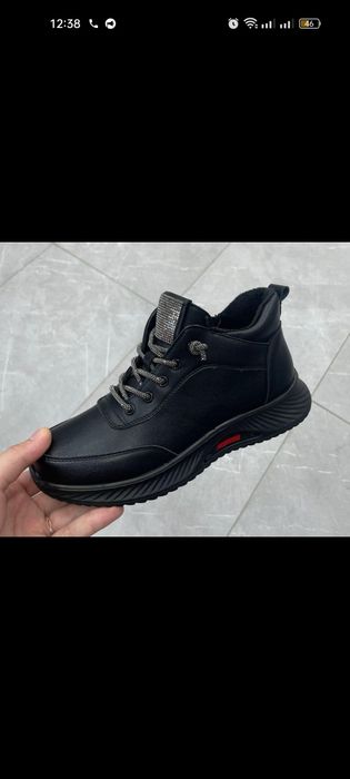 Продам взуття на осінь