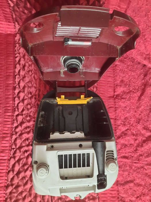 Пылесос  Samsung SC4141