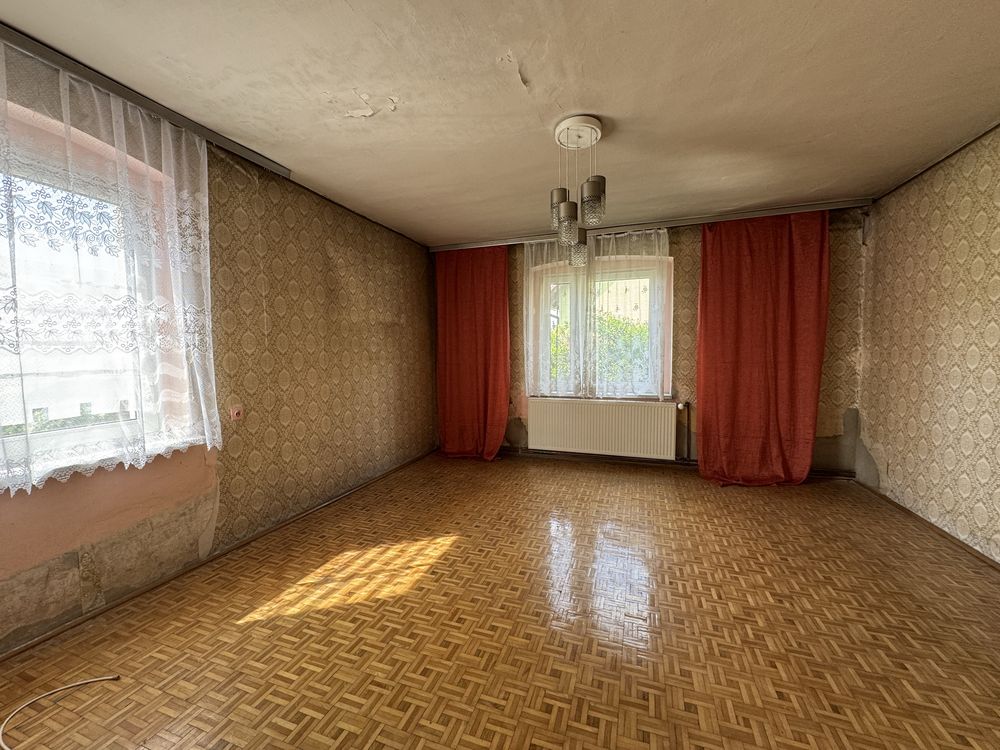 Rodzinny Dom 6 pokoji+strych ~ 132 m2 - Działka 793m2