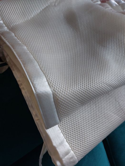 BREATHABLE BABY AIR FLOW ochraniacz na łóżeczko  kremowy