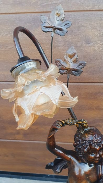 Lampka nocna  sygnowana August Moreau