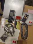 Telemóvel Sony Ericsson v600i com acessórios originais