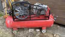 Kompresor 200 l , 7,5 kw