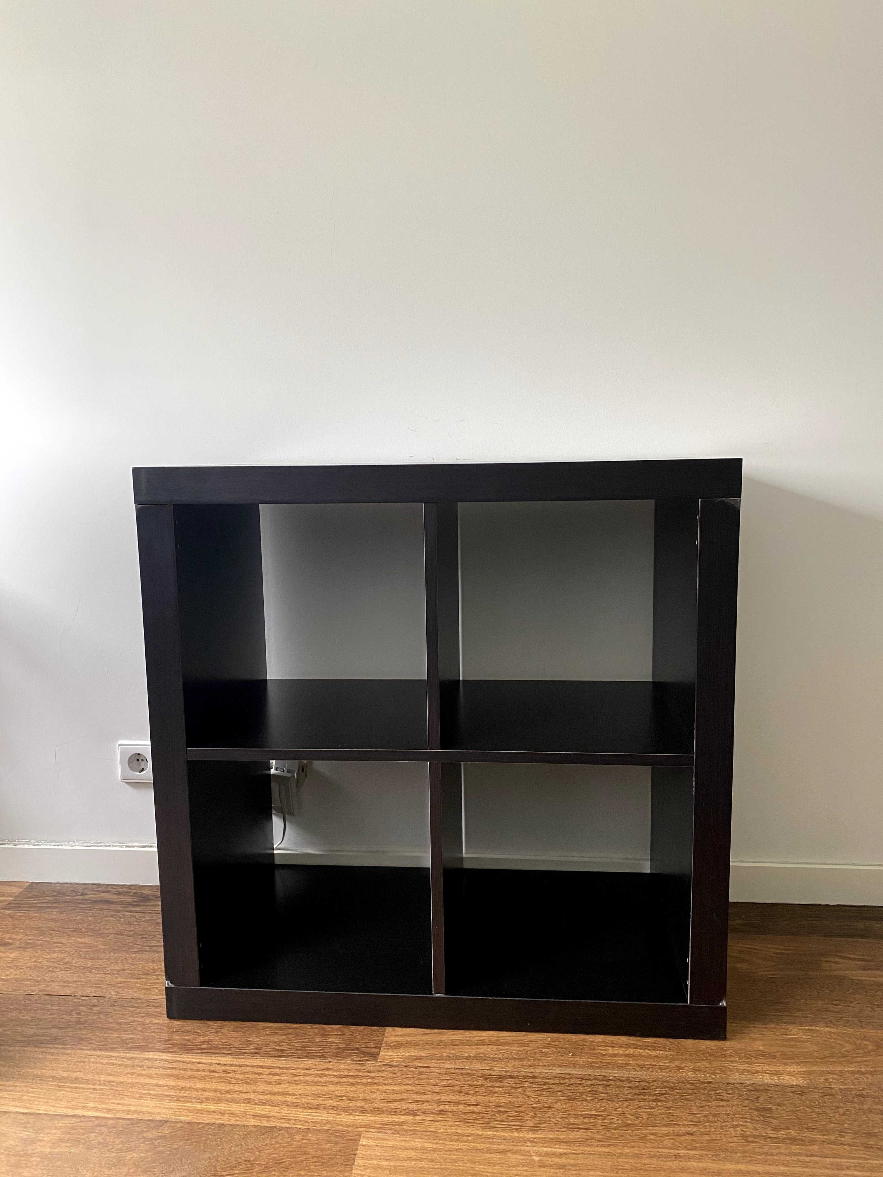 Estante KALLAX 77x77 cm – Prática e barata