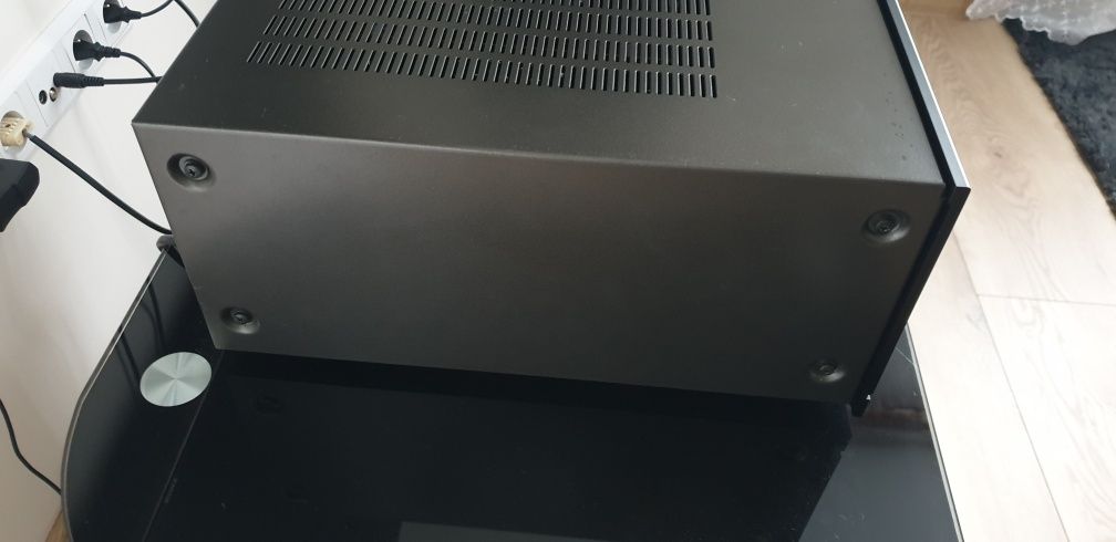 Wzmacniacz Sansui AU-517