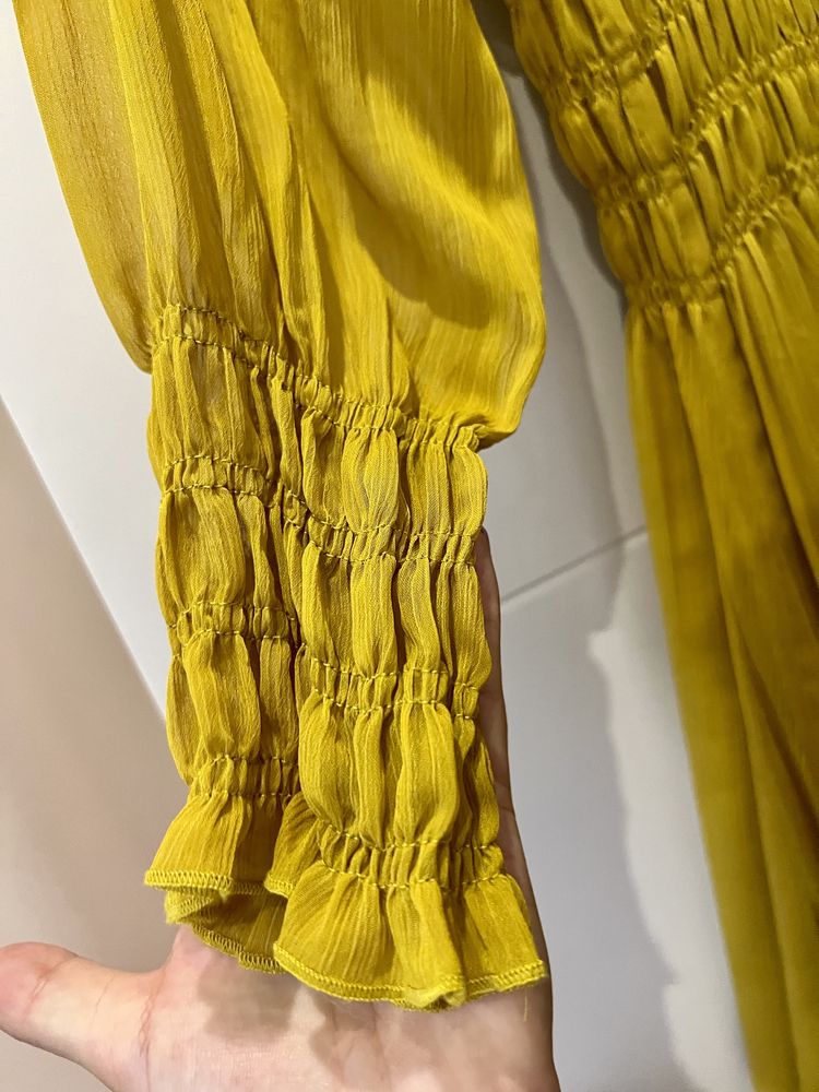 Vestido zara plissado amarelo mostarda S