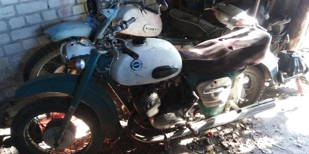 Продам 3 іжа один на ходу два потребують ремонту