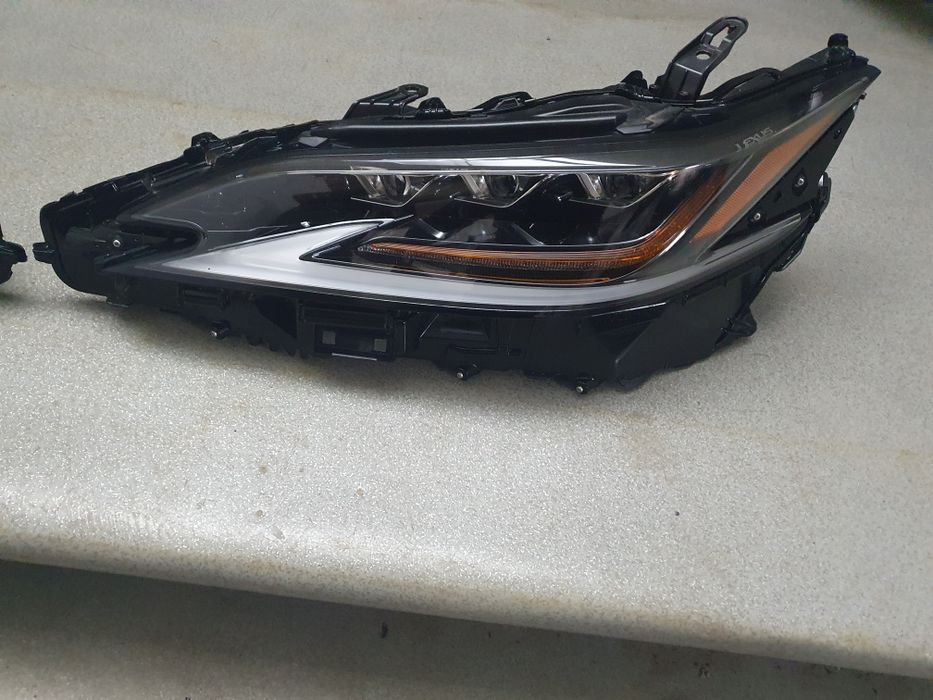Фари  Lexus ES 2018-2024 розборка