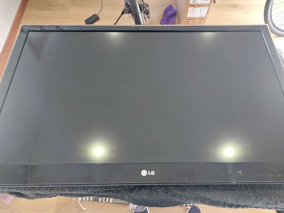Tv lg 42 led parou
