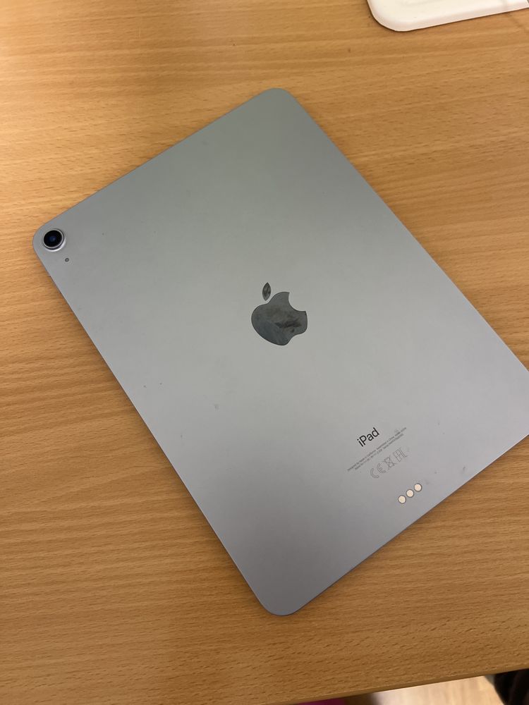 iPad AIR 4th Gen  64 gb