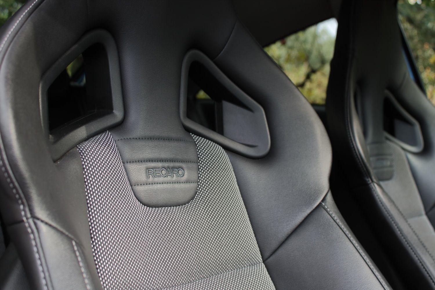 Opel Corsa OPC 1.6 Turbo 192CV (198€/Mês)