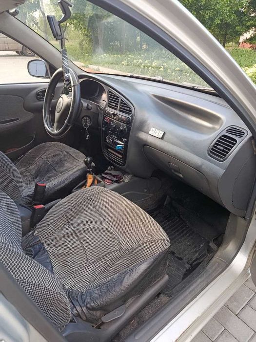 Продам машину daewoo sens