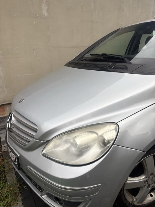 Mercedes- Benz 180 CDI, automat, 2005r. Disel, 2 komplety opon