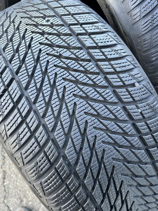 Шини зимові 245 45 r18 Goodyear