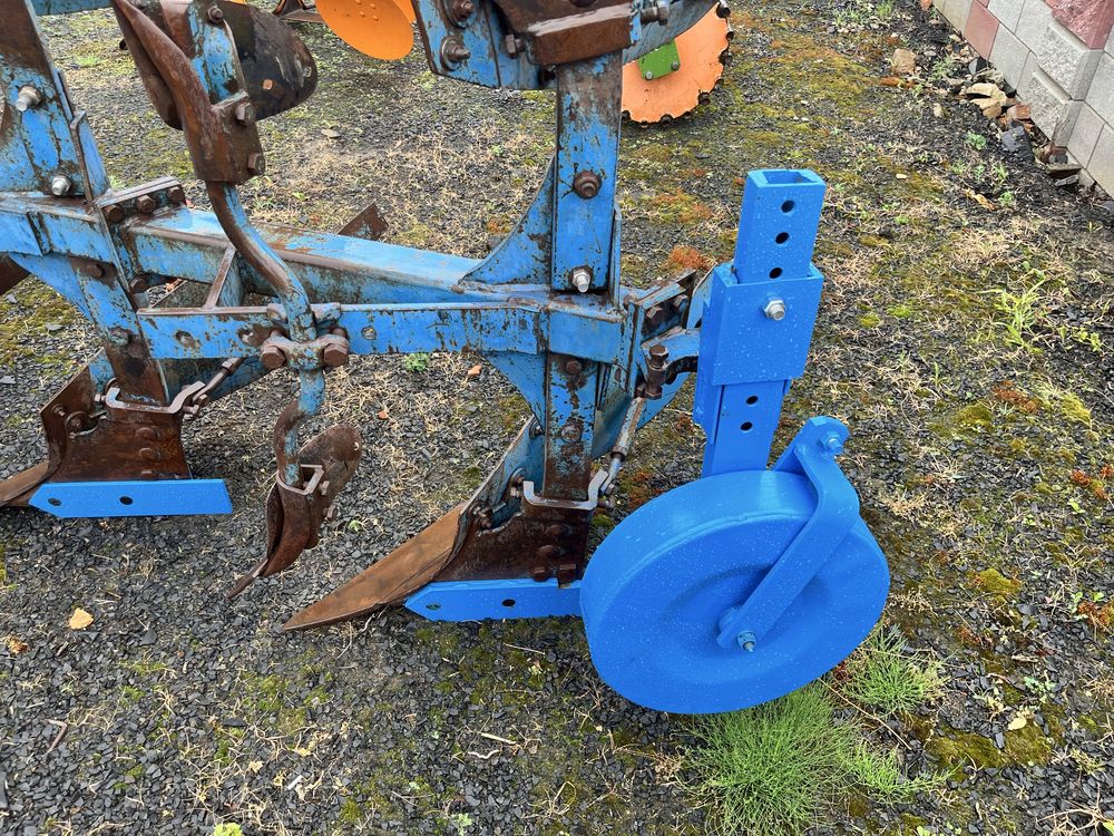 Плуг оборотний Lemken opal90 3х корпусний