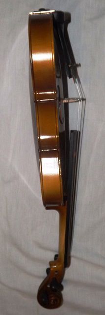 Violino de madeira natural