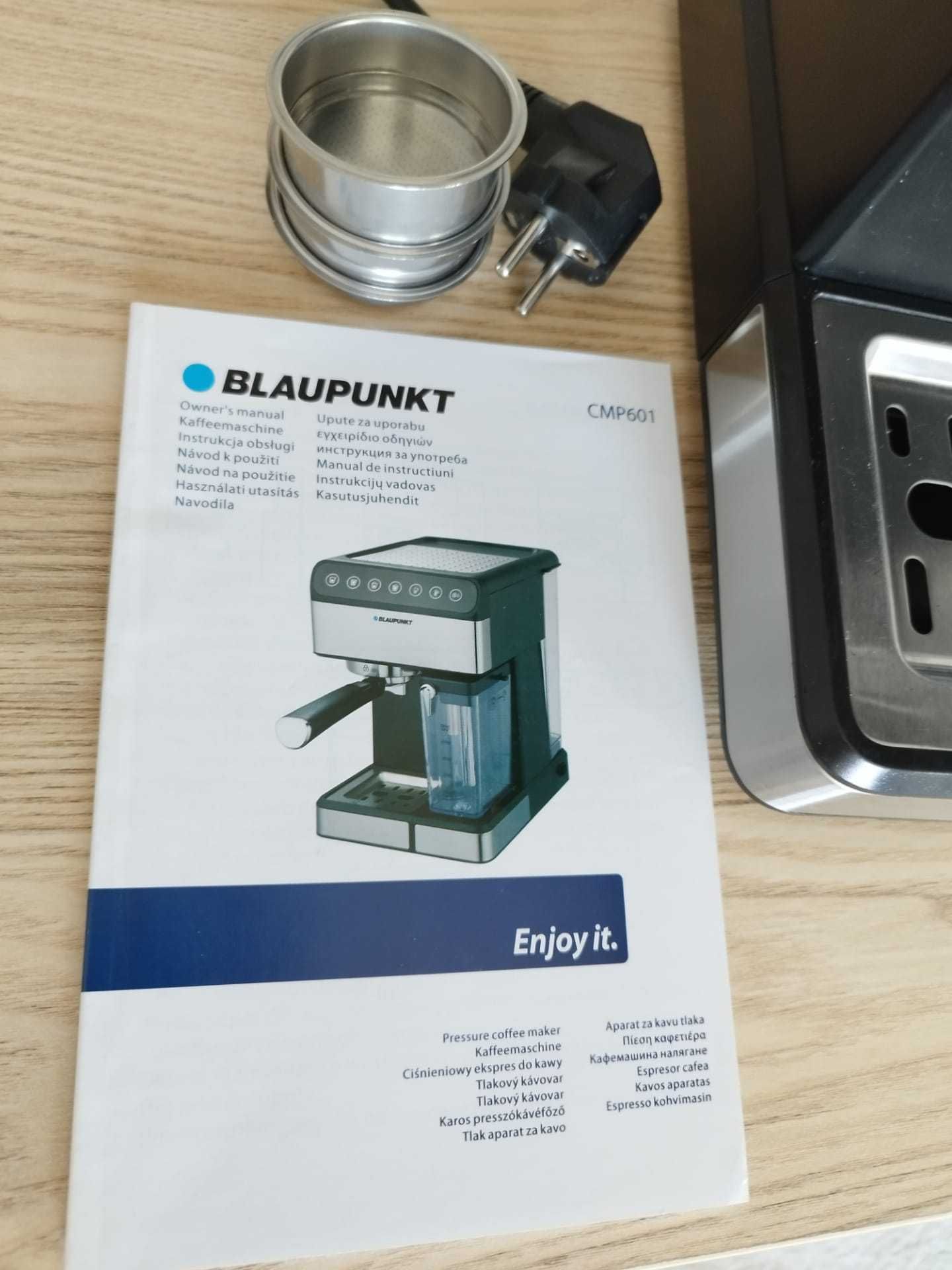 máquina de café de Pó Blaupunkt CMP601 + moinho de café grão Bosch