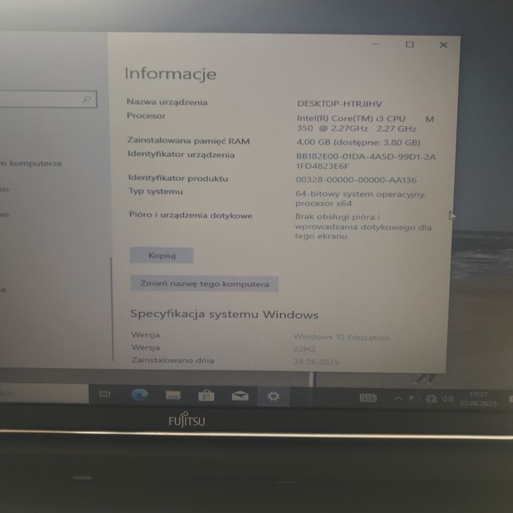 Laptop Fujitsu LifeBook A530 i3 2.27GHz 4GB 320GB Win10