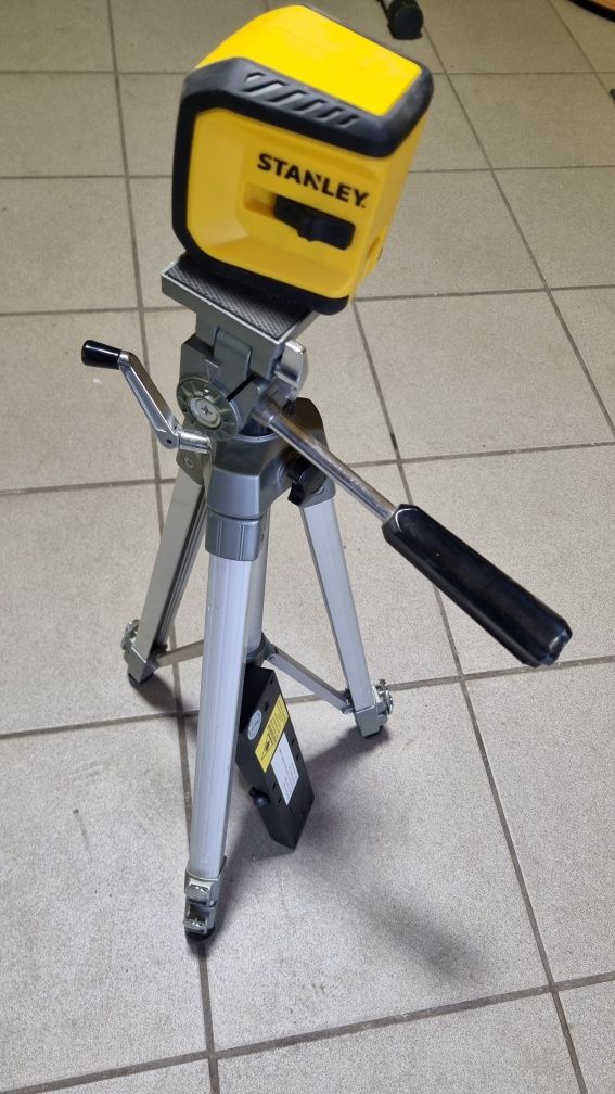 STANLEY Laser krzyżowy C-Line STHT77611 + Viper Laser
