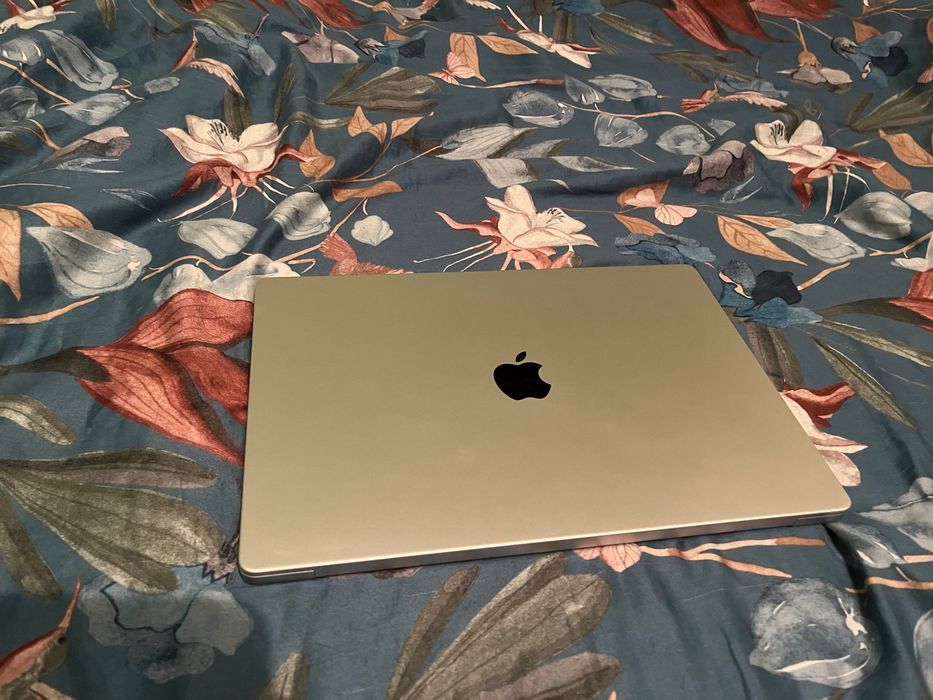 Apple MacBook Pro 16” 2023 M2 32 GB RAM 1tb HD