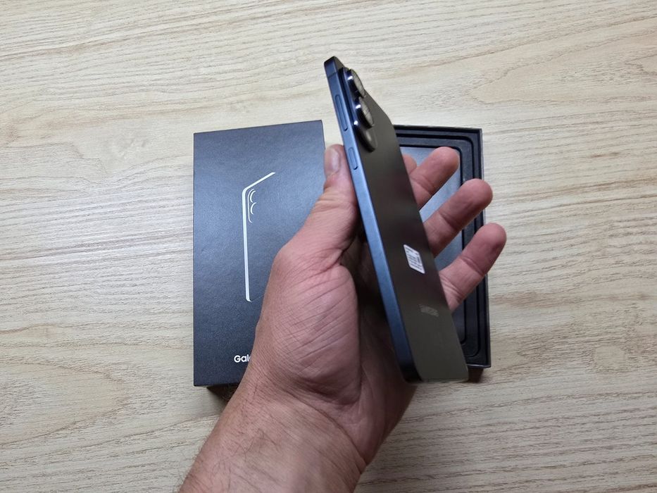 Samsung S25 Edge 256GB - Novo