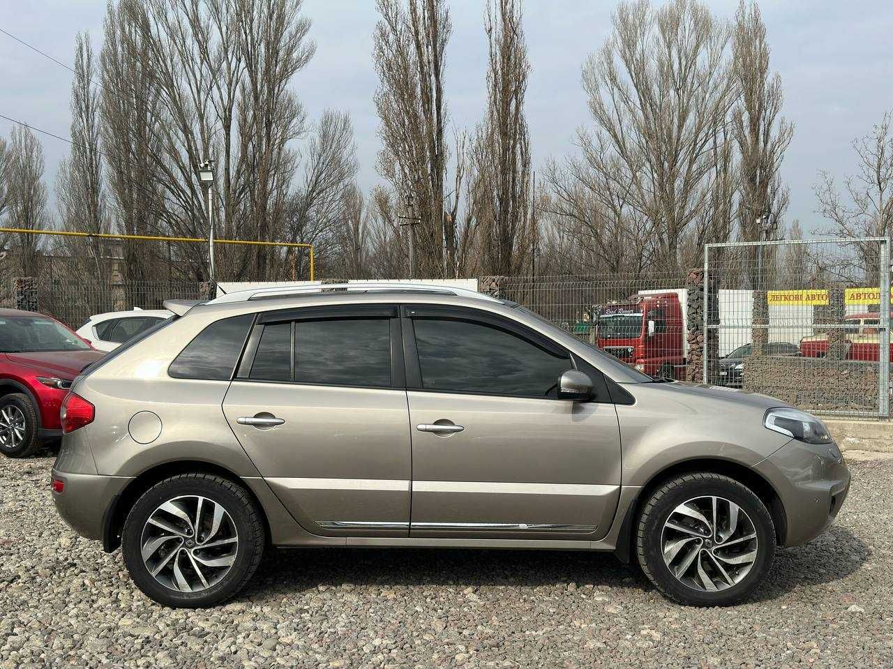 Авто Renault Koleos 2013