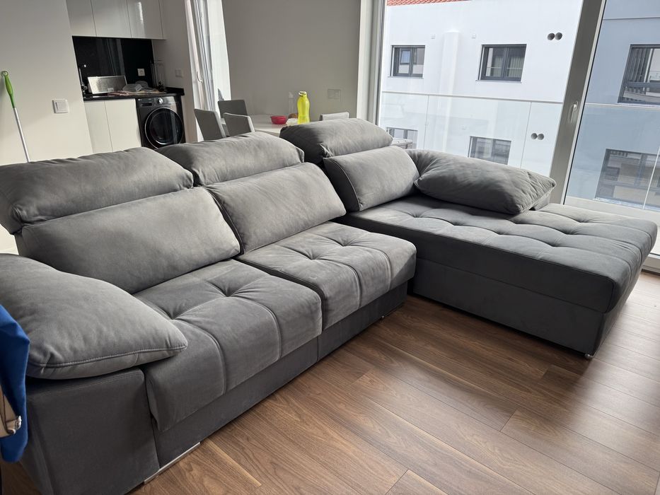 Sofá com chaise longue