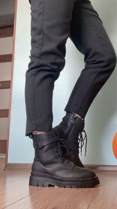 Czarne botki rozmiar 39